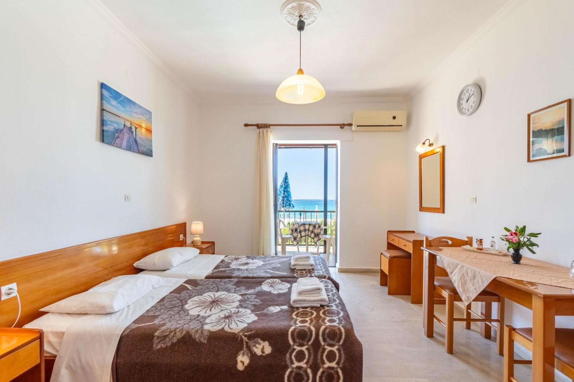 Apartment Mires House Front 2 Agios Gordios (Corfu)