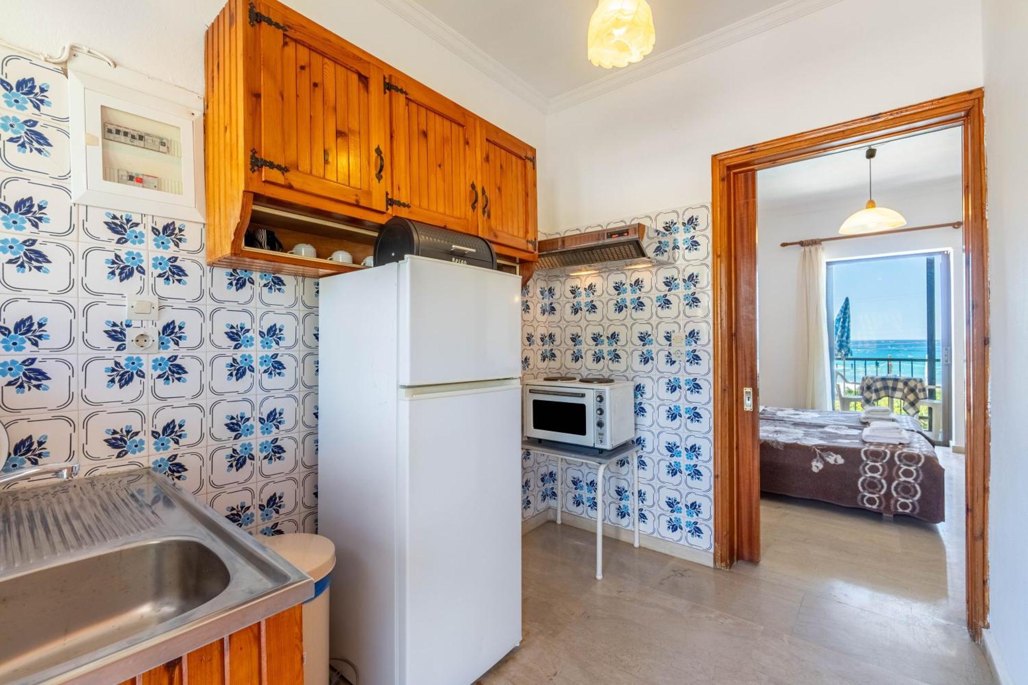 Mires House Front 1 Apartment Agios Gordios (Corfu)