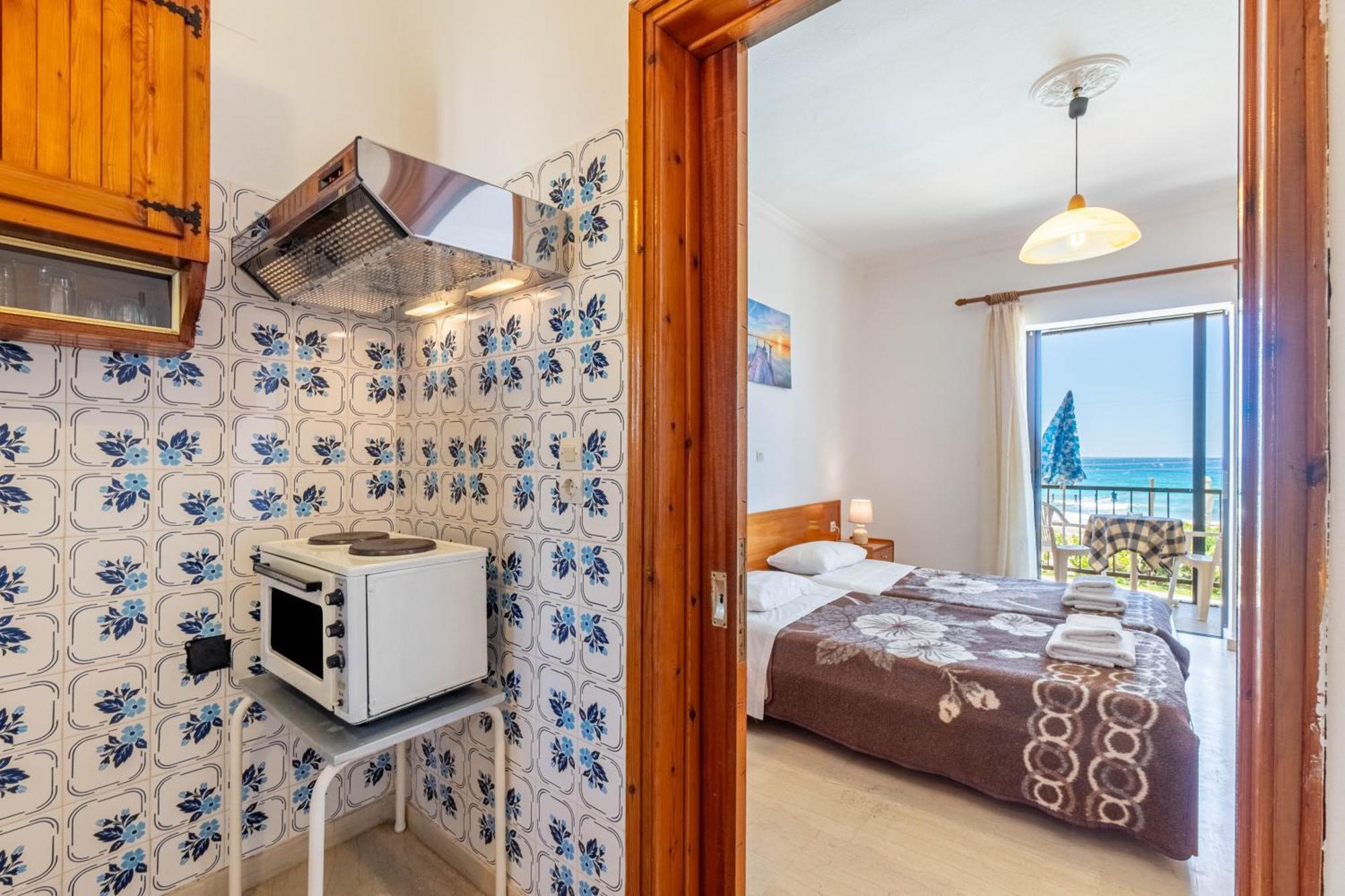 Mires House Front 1 * Agios Gordios (Corfu)