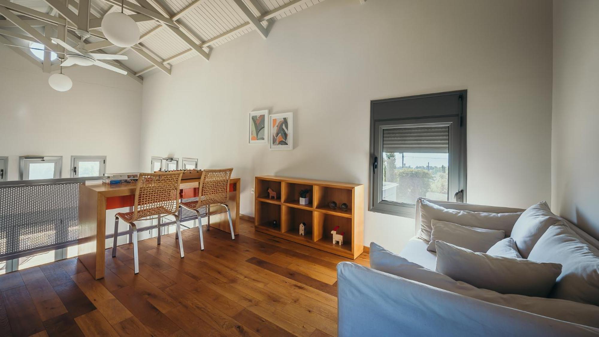 Thea Ii Sea View Villa,