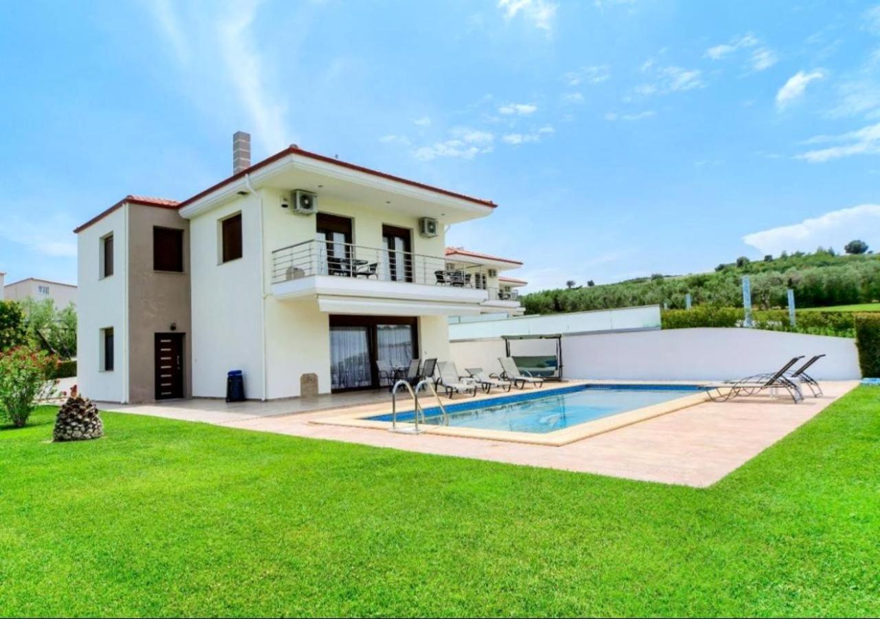 Villas Hanioti *