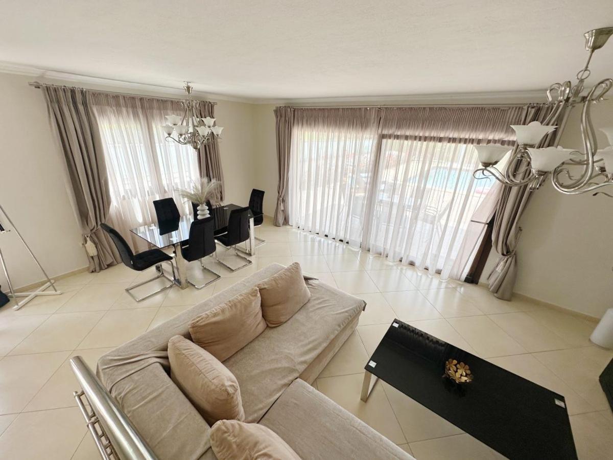 Villas Hanioti Villa *