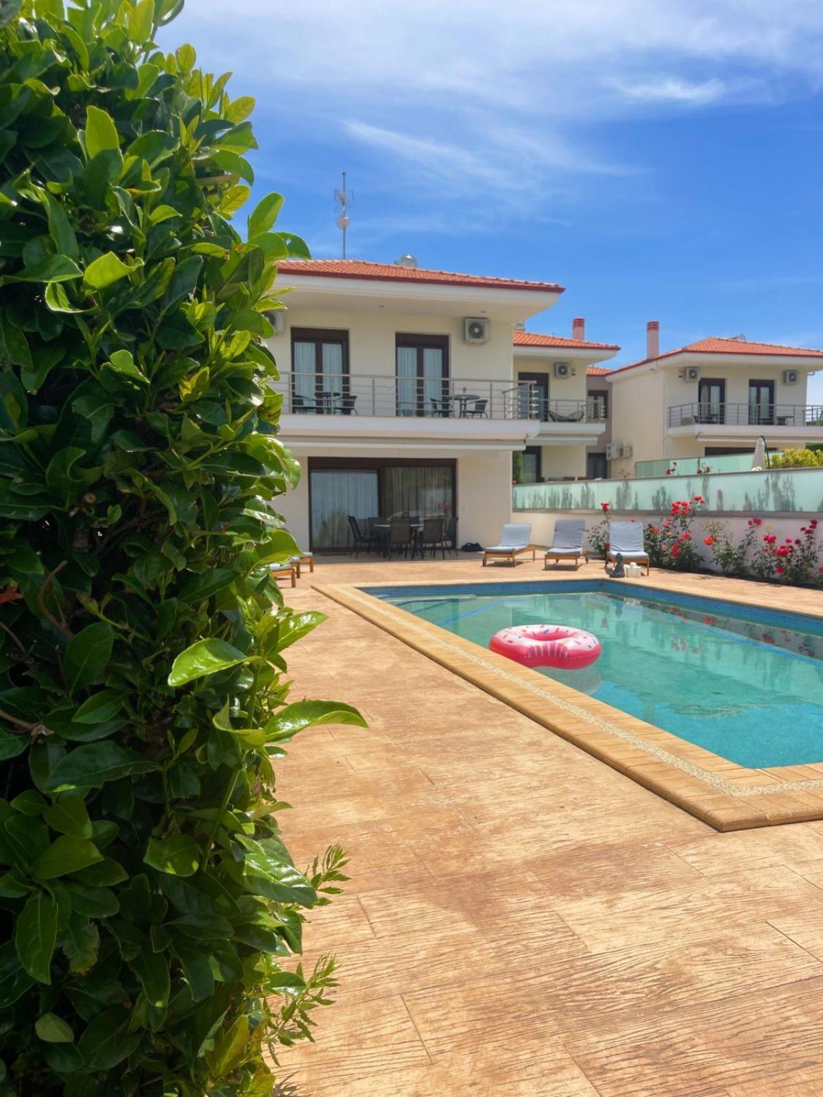 Villa Villas Hanioti *