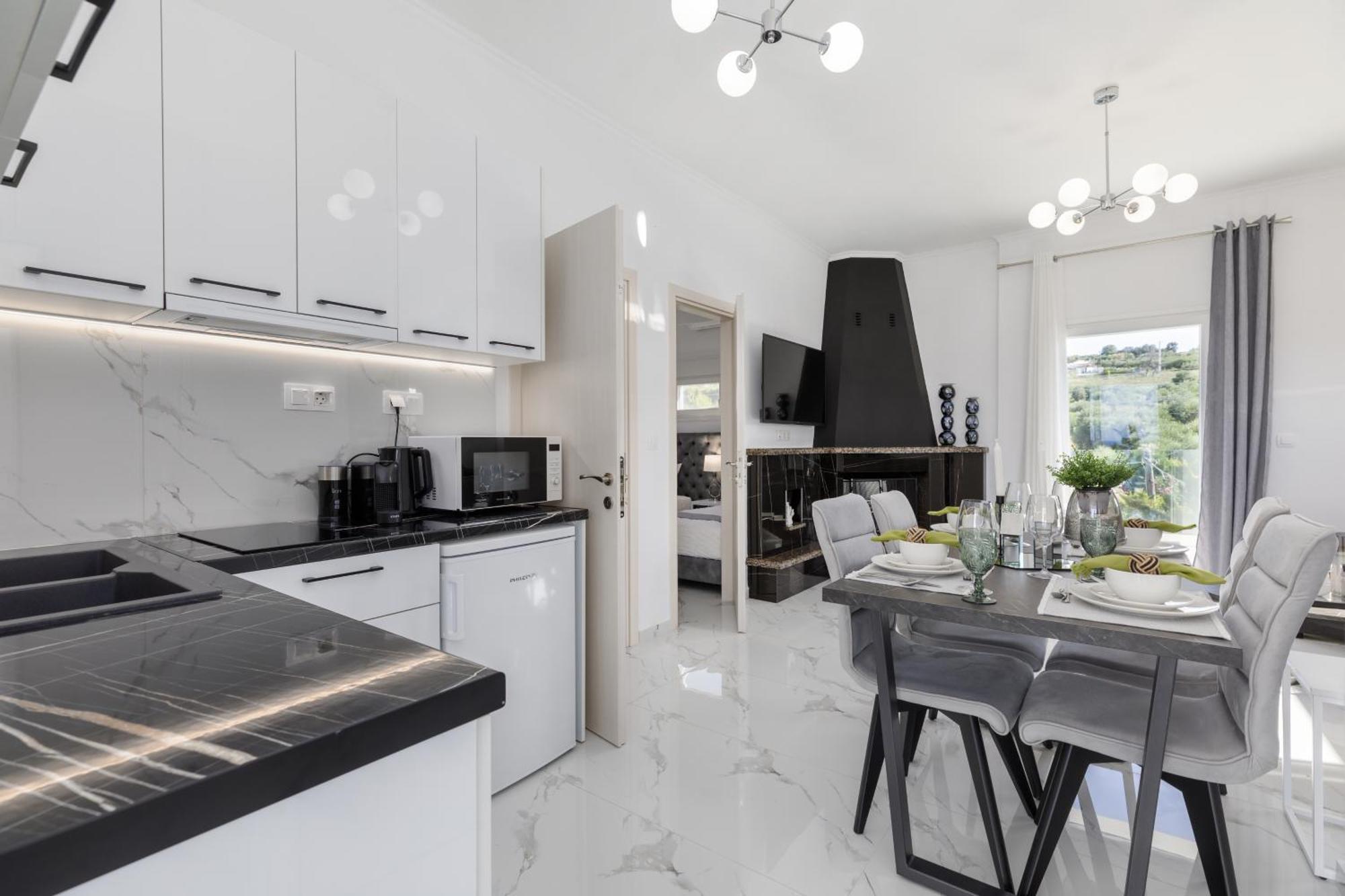 Stork Apartment Hanioti