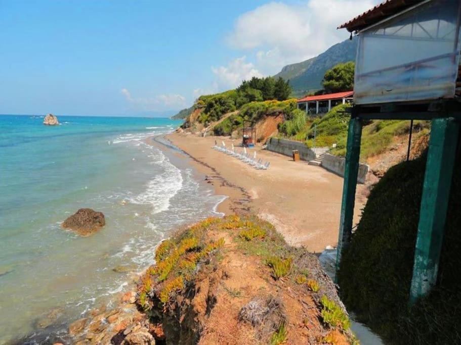Corfu Sea Front Apartment,the Nest Ii Agios Matthaios (Corfu)