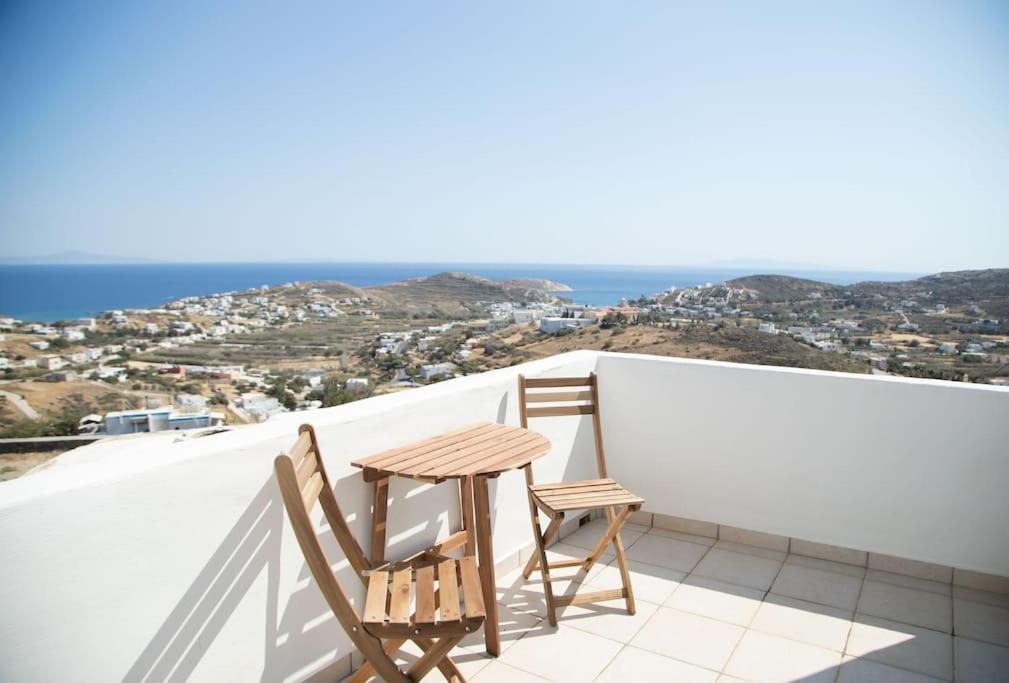 Kapari Syros * Vari (Syros)