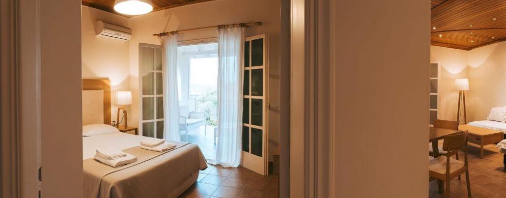 Apartment Kastri *