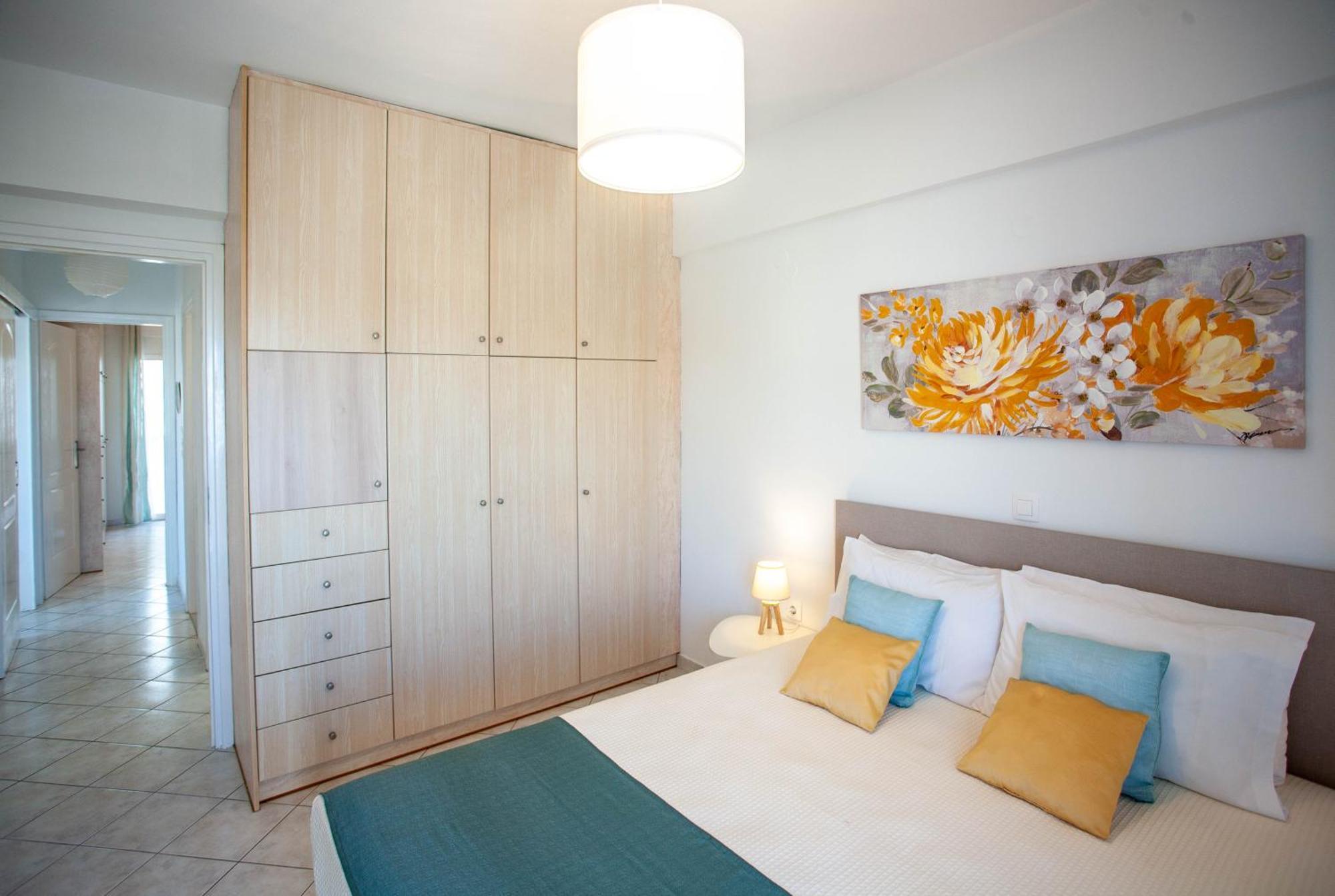 Sunflower By The Sea Apartment Rethymno (Crete)