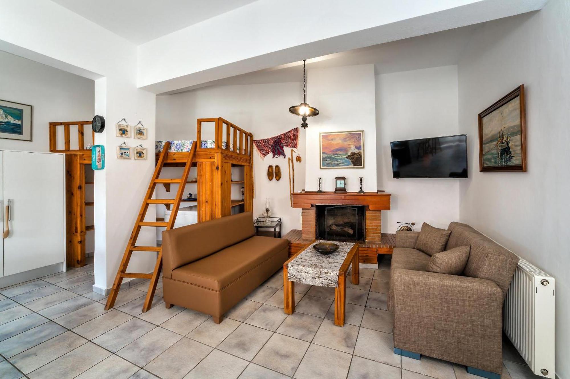 Mades Gogos House Holiday home Ligaria (Crete)