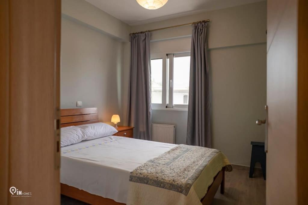 Spiros Seaside House With View * Nea Makri