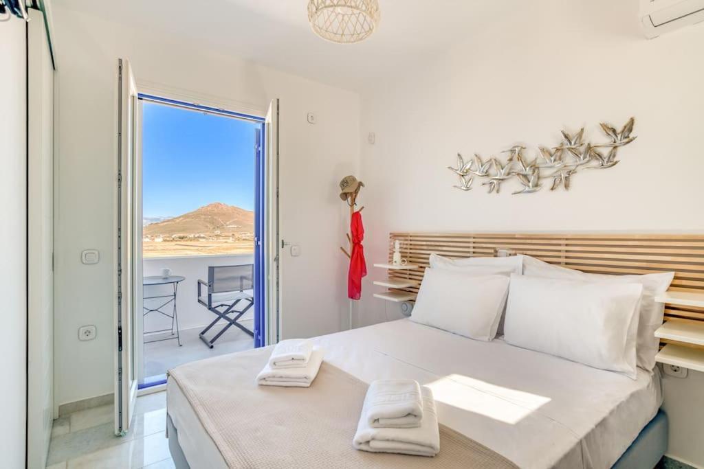 Aetherian Ciel Villas, Cymo Holiday home *