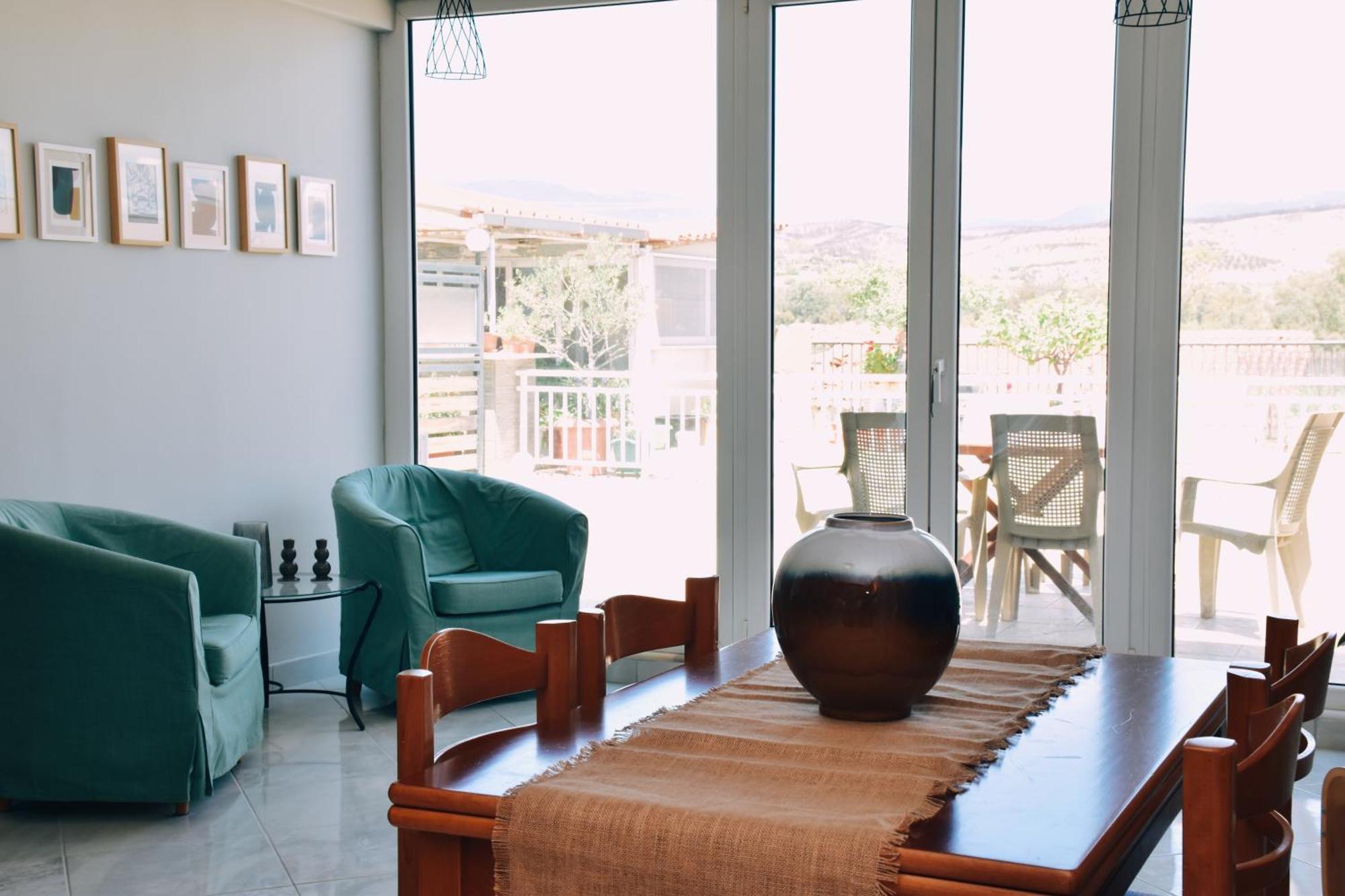 Central Guest House Apartment Isthmia