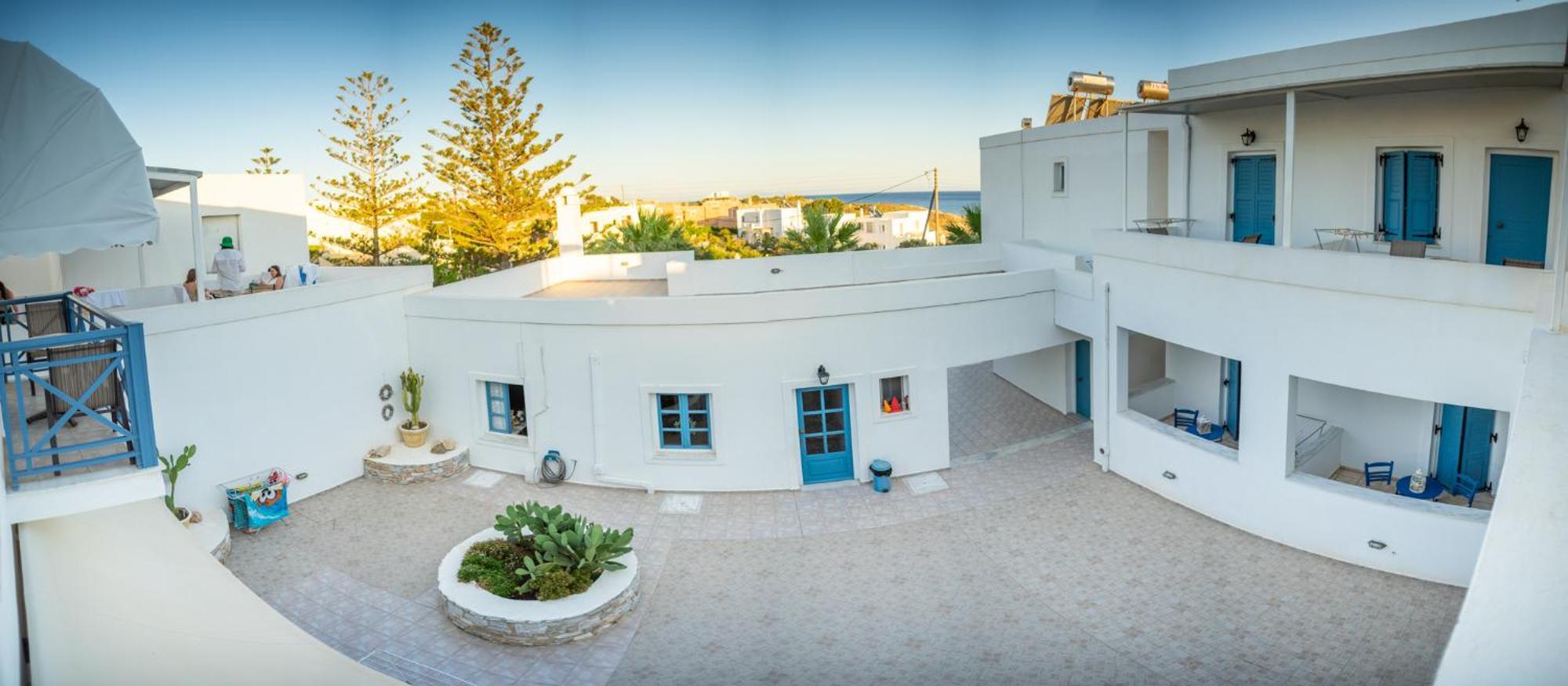 Manos Hotel