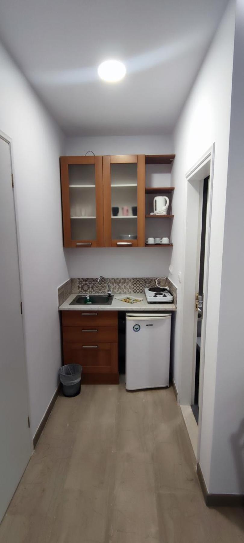 Aparthotel Oasis Apartments & Rooms *