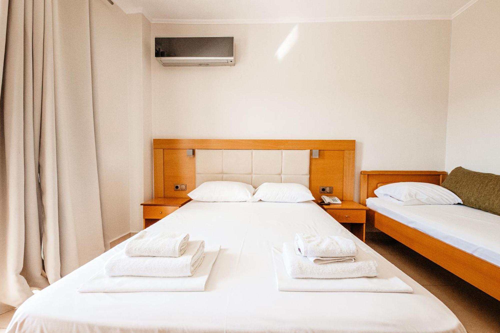 Marialena Aparthotel Potos
