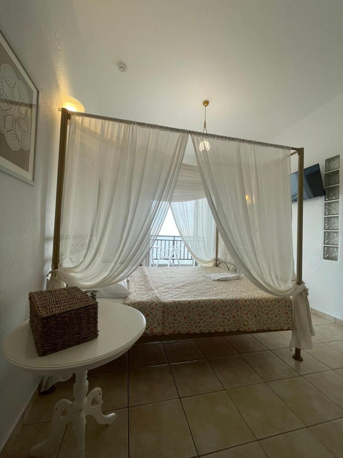 Hotel Nepheli