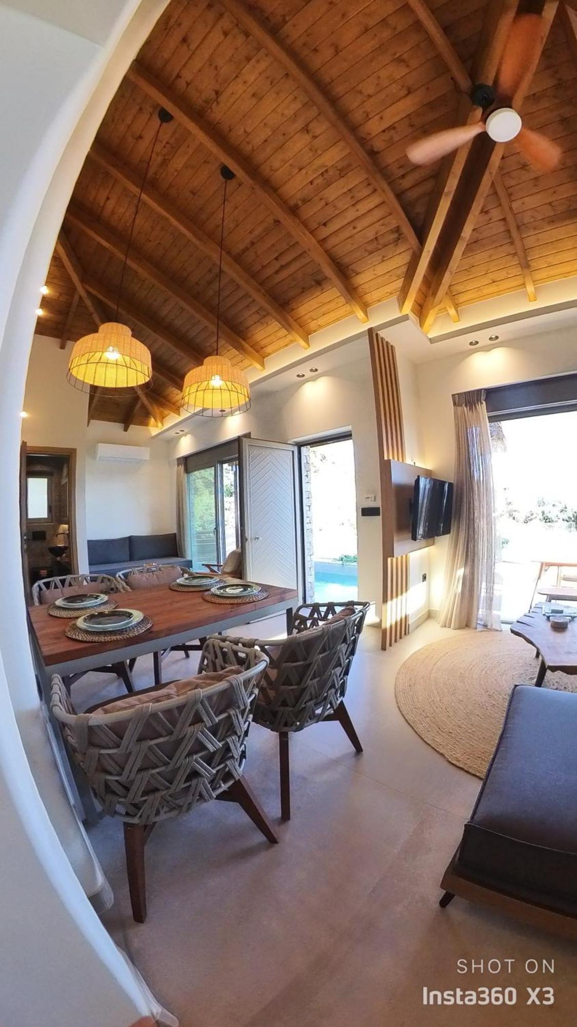 Luxury Living Villa Vrachos