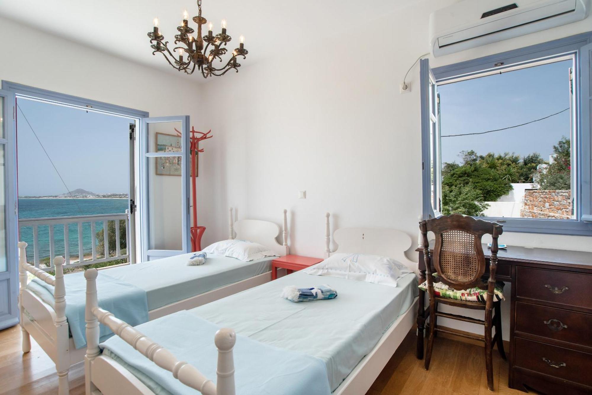 Orkos View House *
