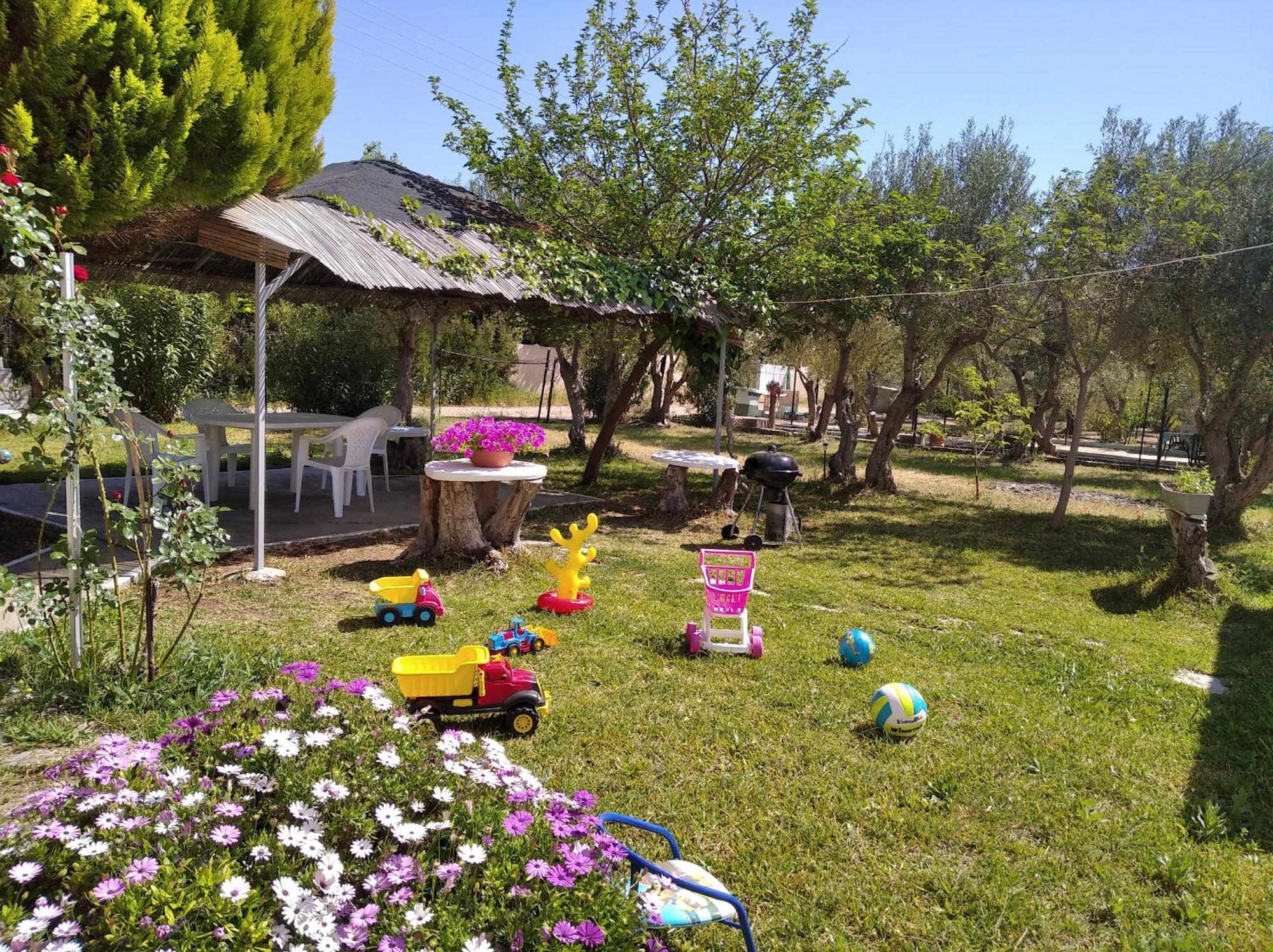 Kalyves, 2 Bedrooms, Sleeps 6, 700sqmgarden, 180m From Holiday home