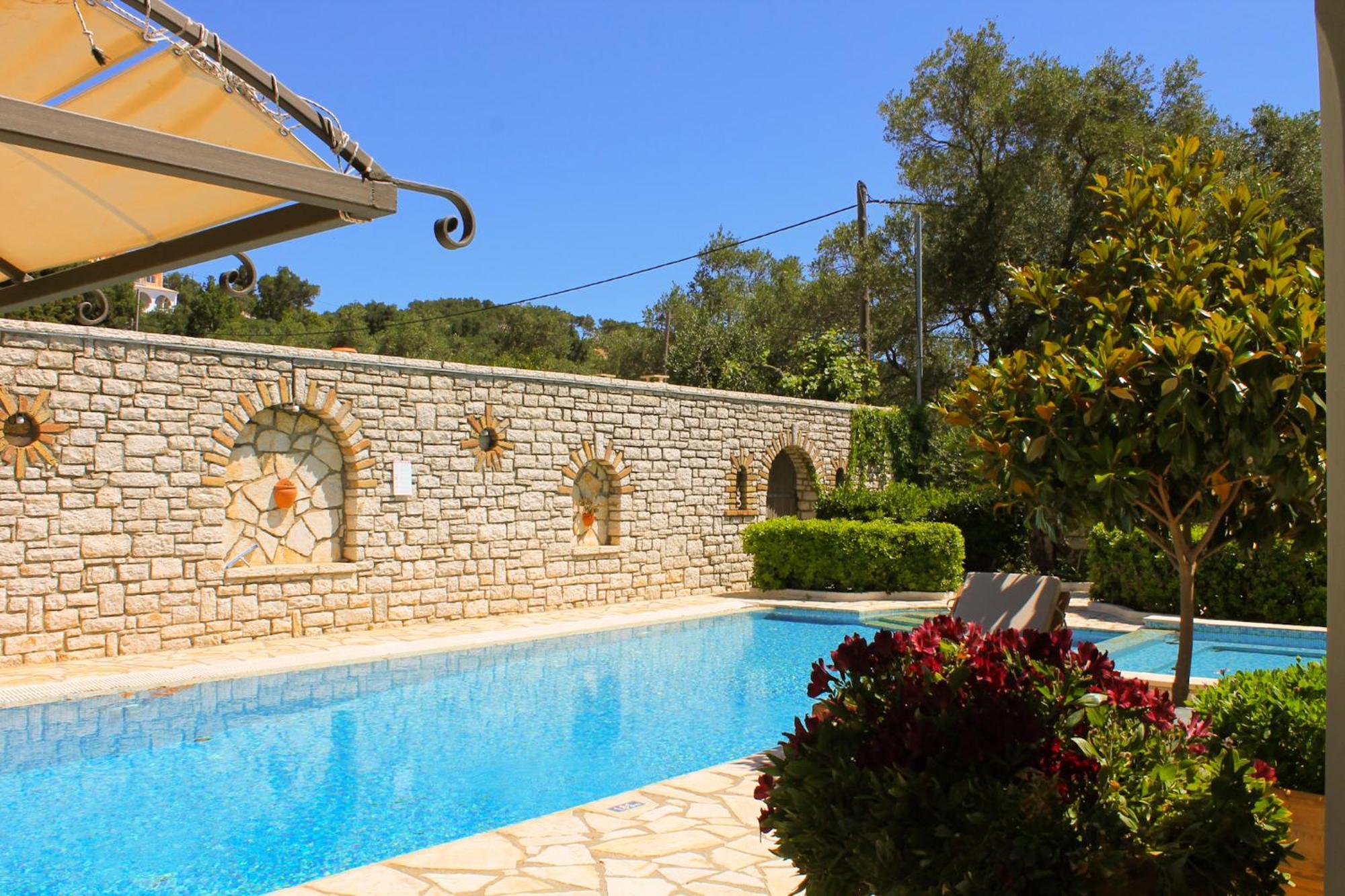 Yiannis Villa Agnitsini
