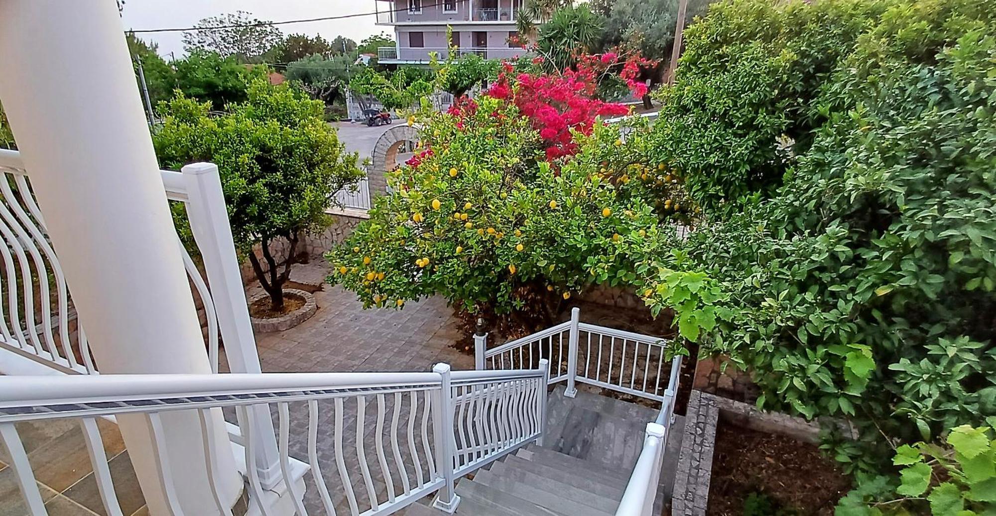 Apartment Lourdata