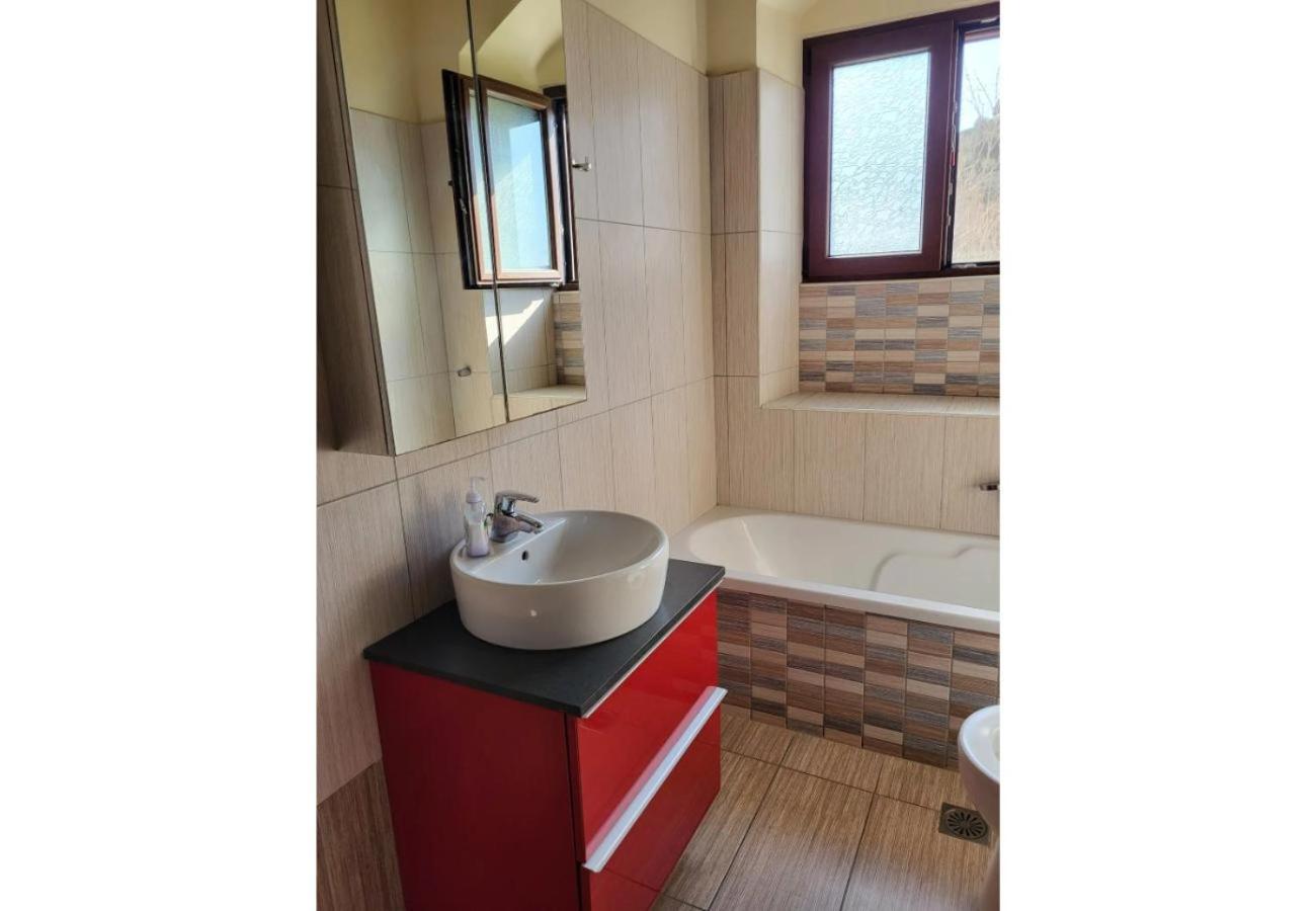 Two Pine Trees Holiday home