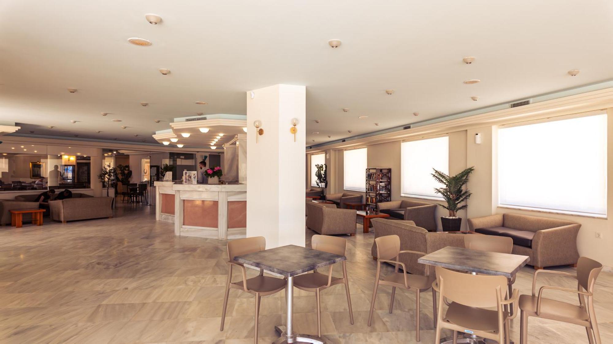 Chrispy Resort, 4* Agia Marina (Crete)