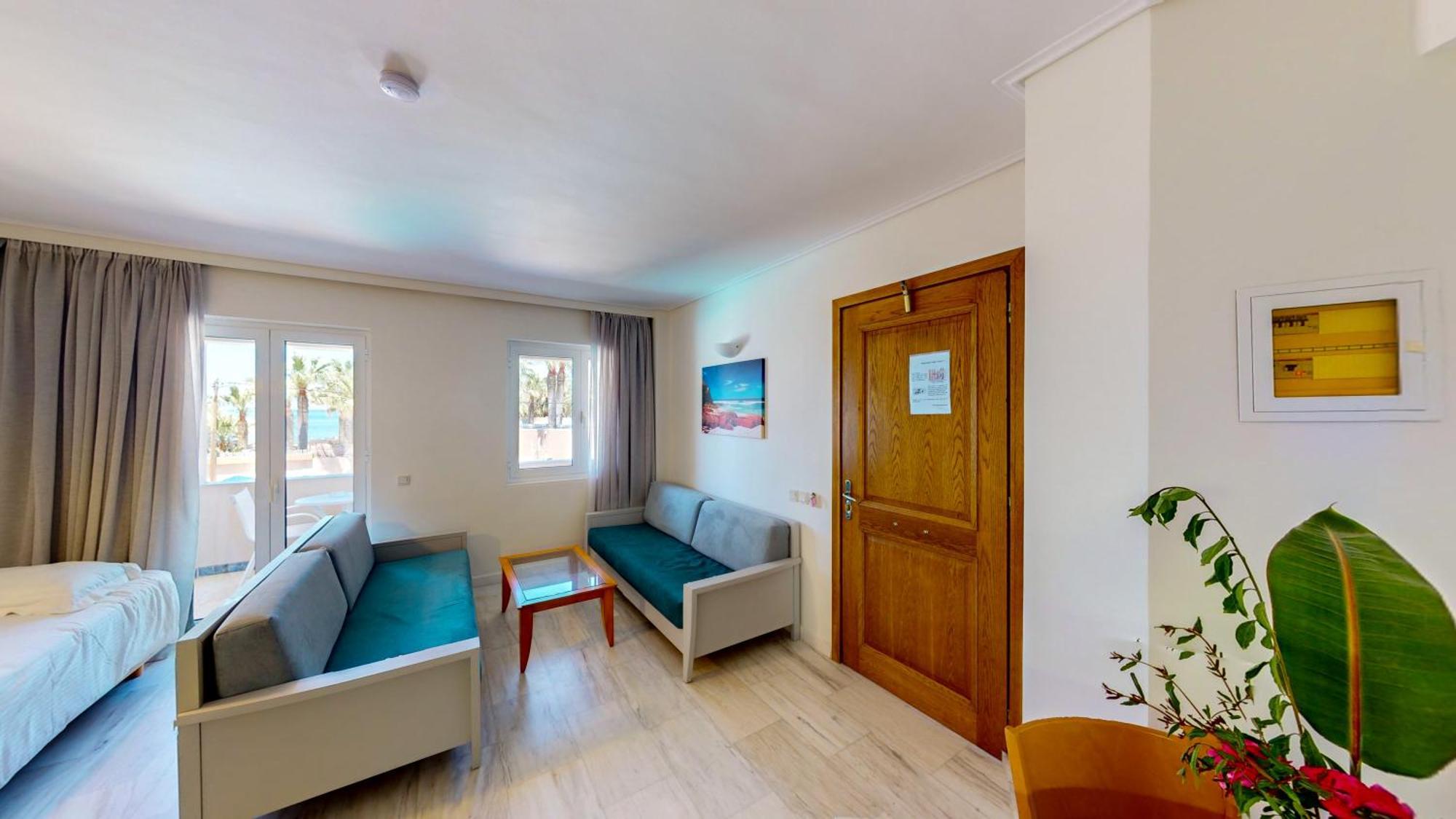 Aparthotel Chrispy Resort,