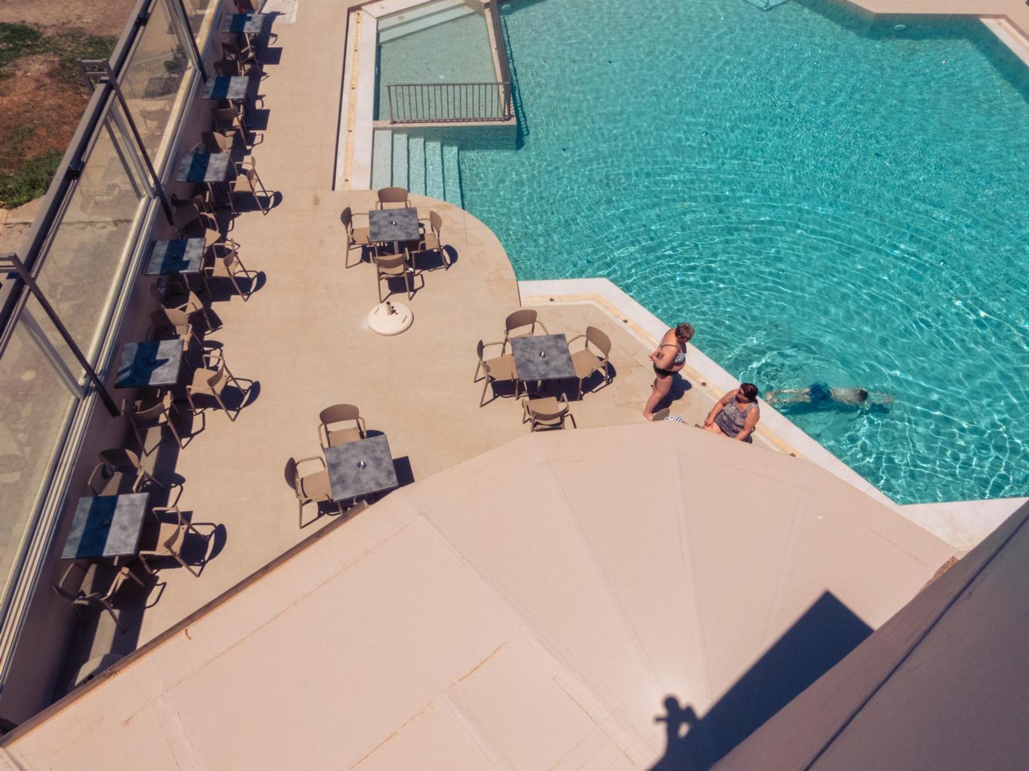 Chrispy Resort, Aparthotel