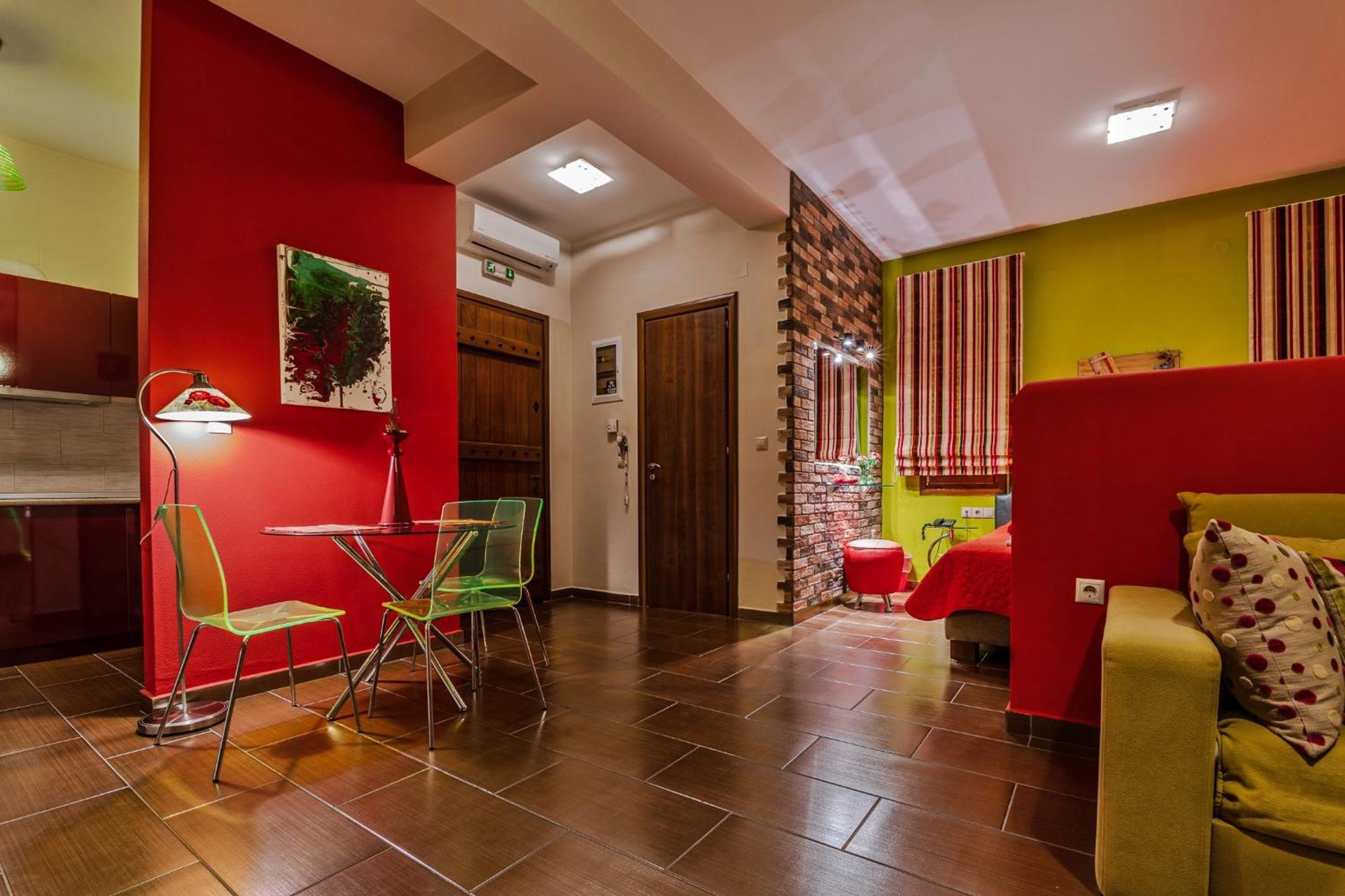 Lions Nine Aparthotel