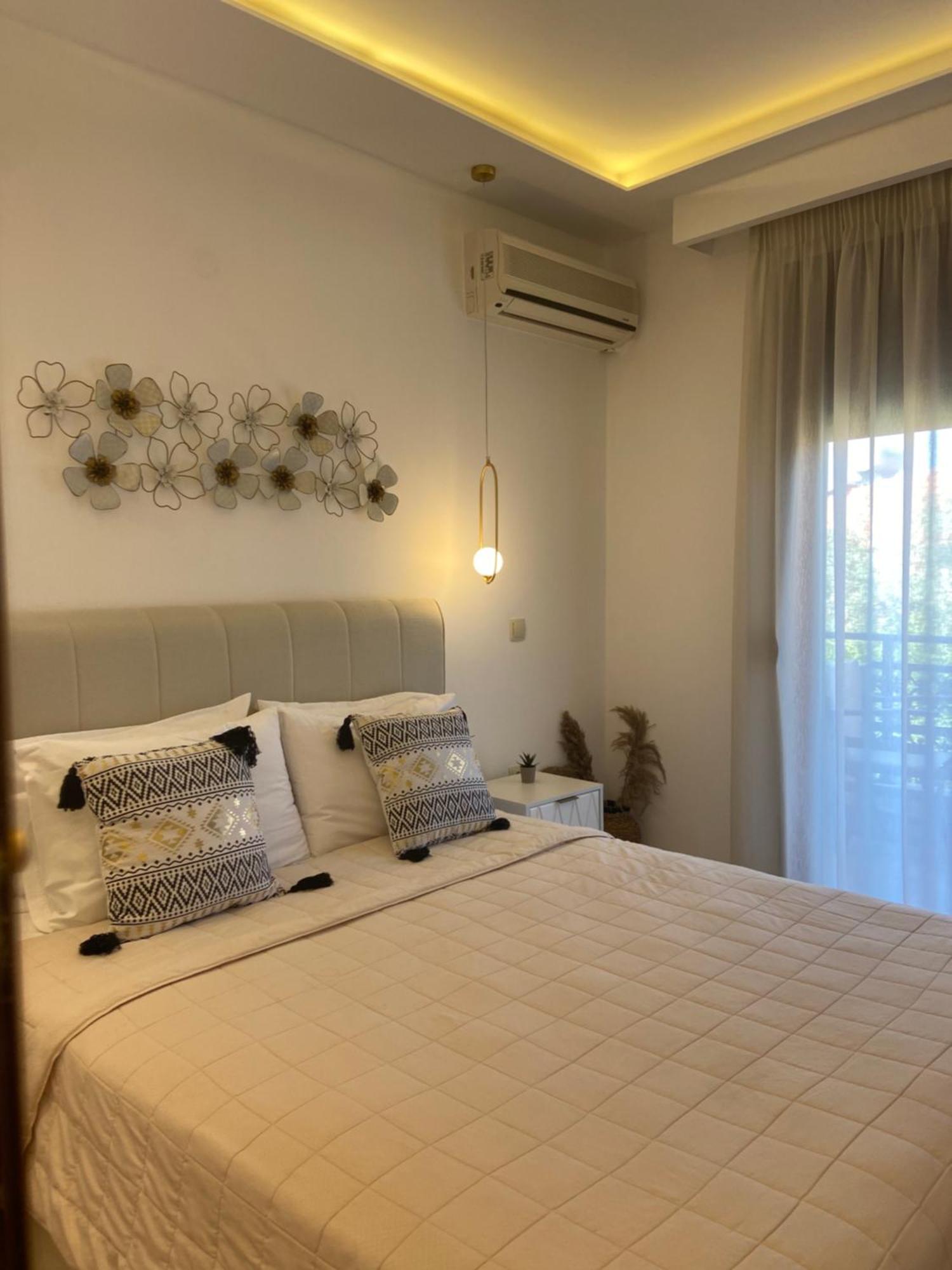 Summer Dreams Studios Apartment