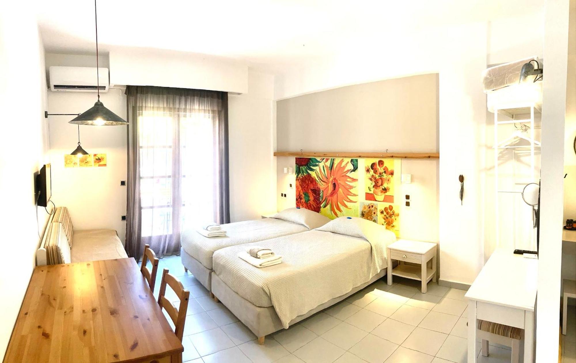 Tree Of Life Art Aparthotel 2*