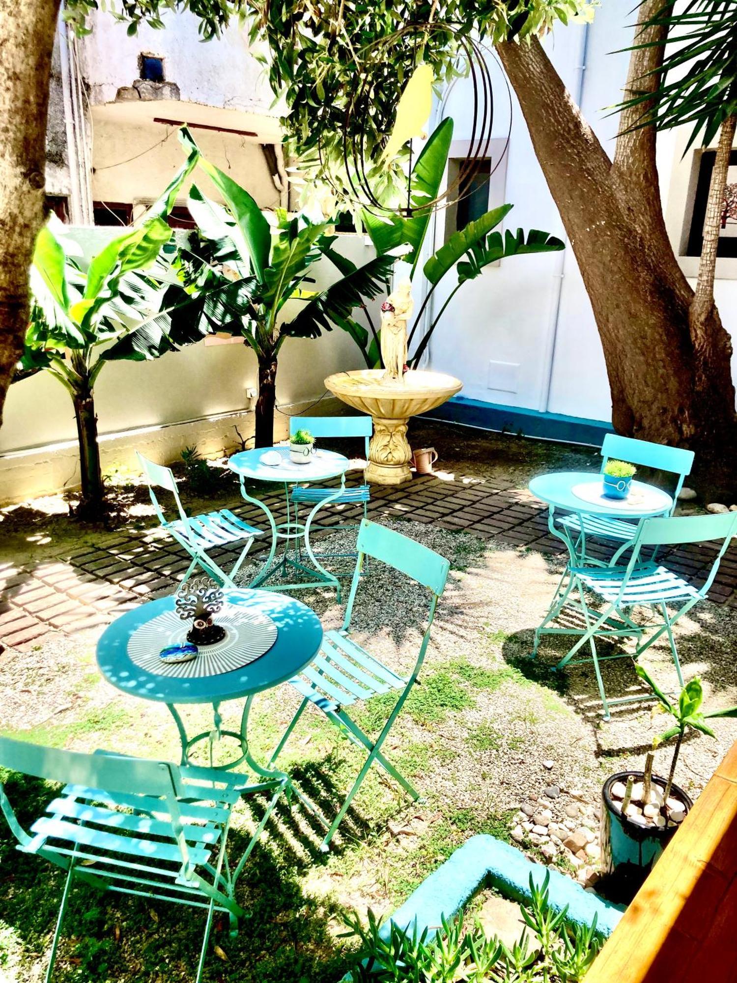 Tree Of Life Art Aparthotel 2*