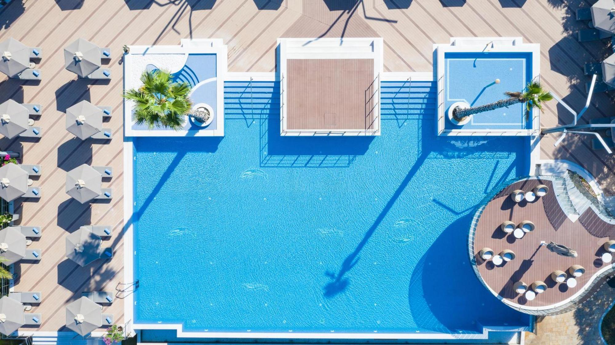 Pomegranate Wellness 5*