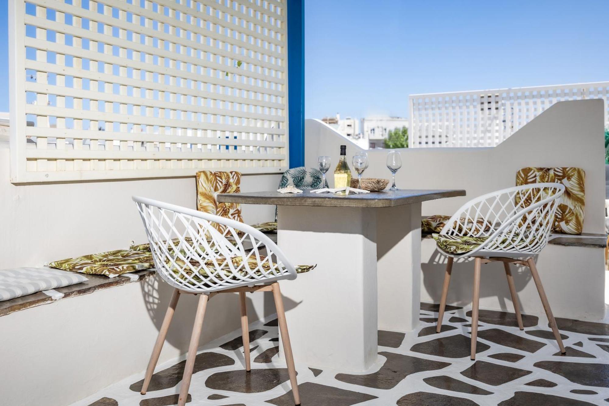 Lefkes Aparthotel