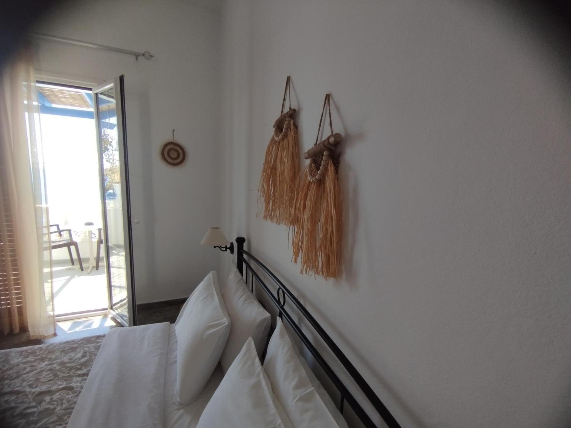 Marisini Sea View Aparthotel Batsi (Andros)