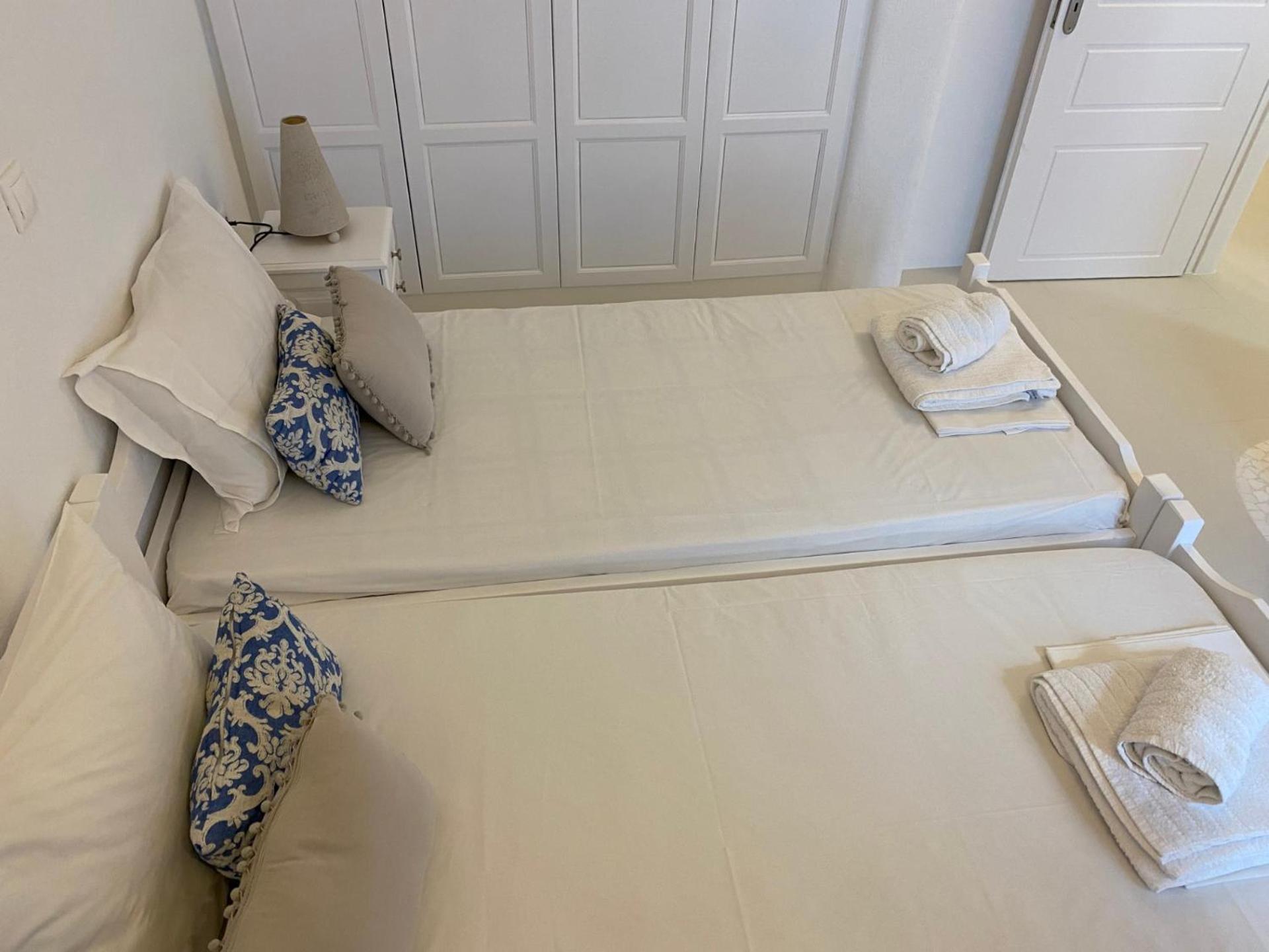 Rineia Complex By Live&travel Apartment *