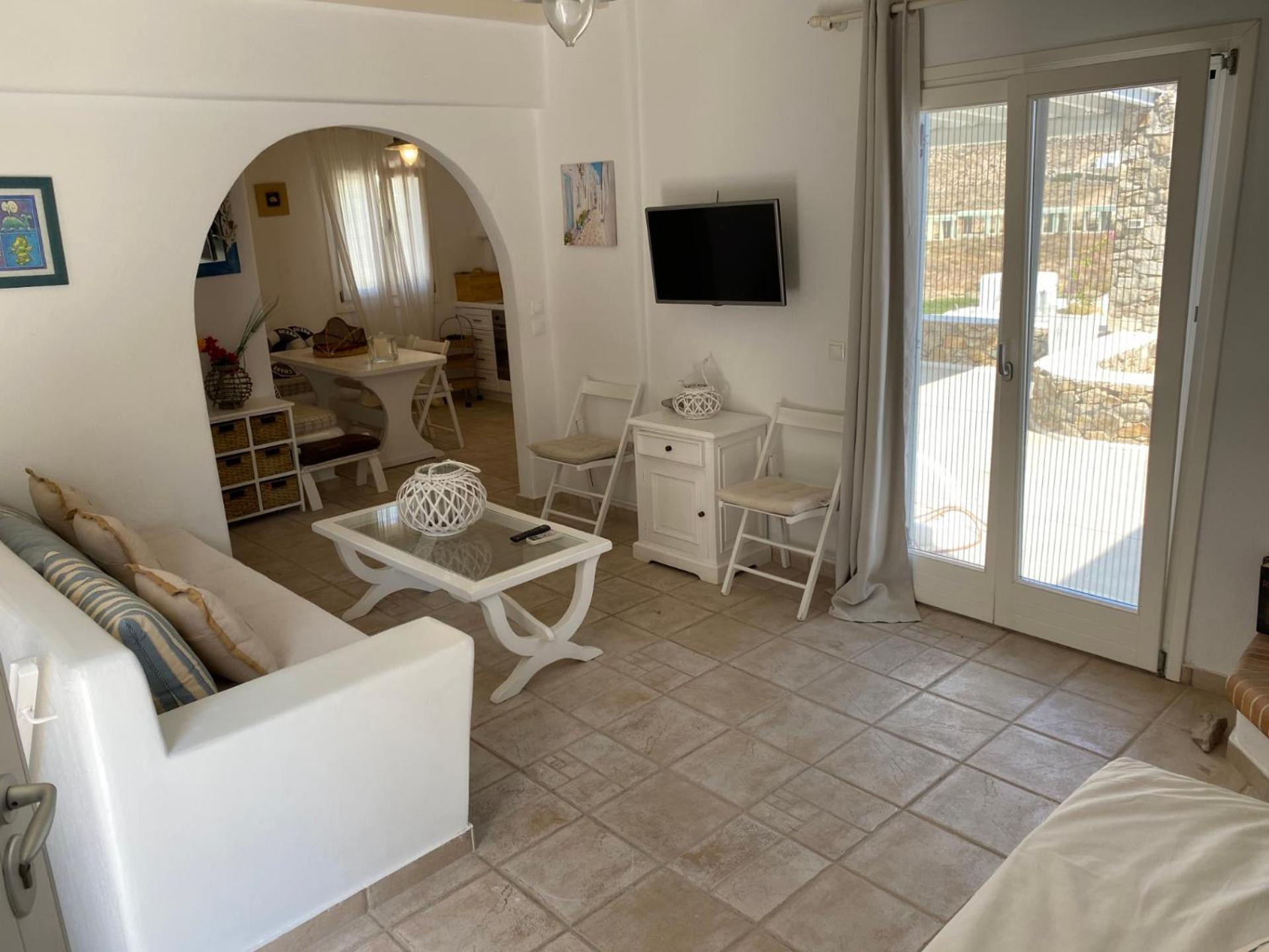 Rineia Complex By Live&travel *