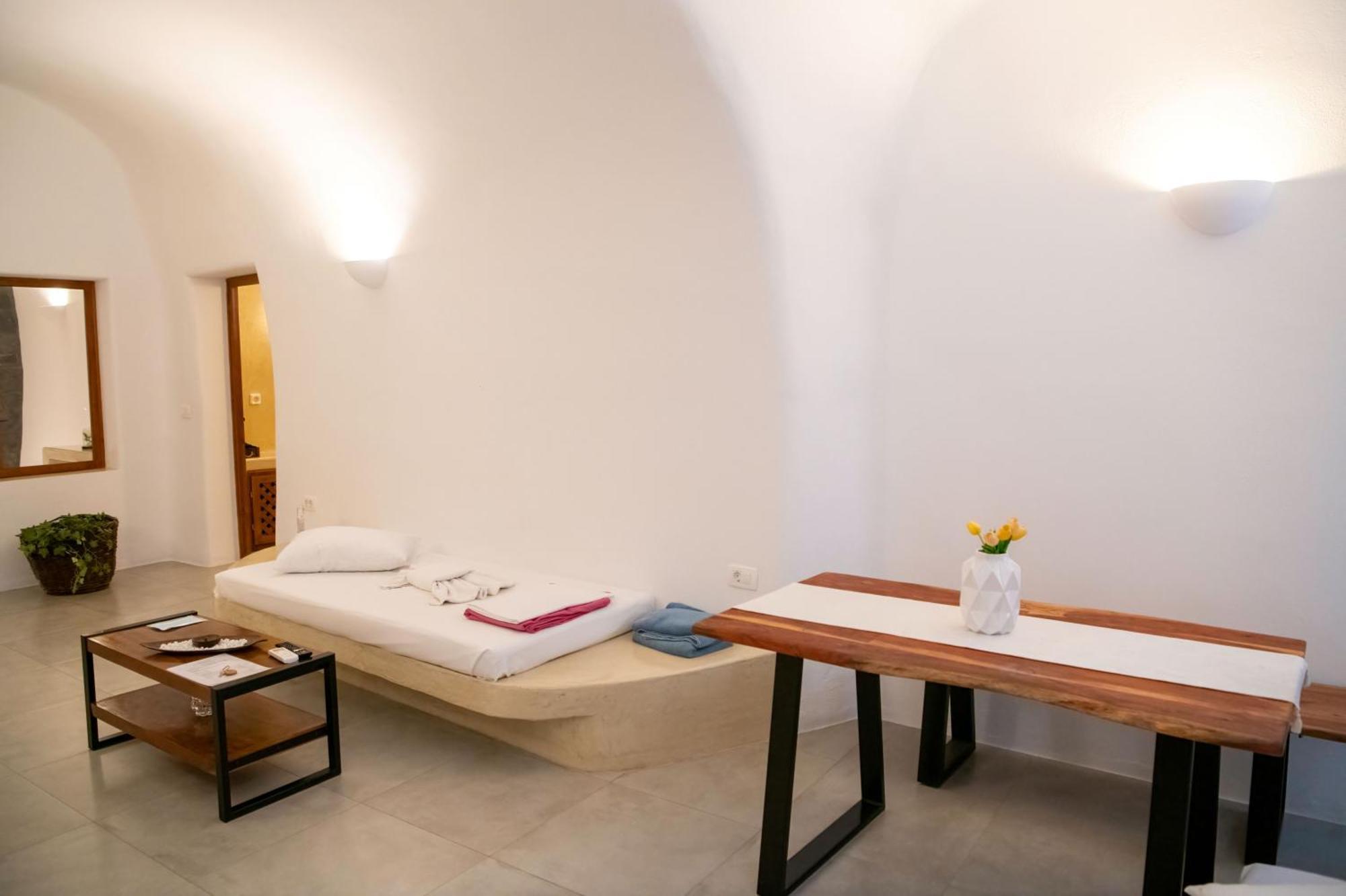 Luxe Efis Sea View 4 & 4 Prive Jacuzzi * Imerovigli (Santorini)
