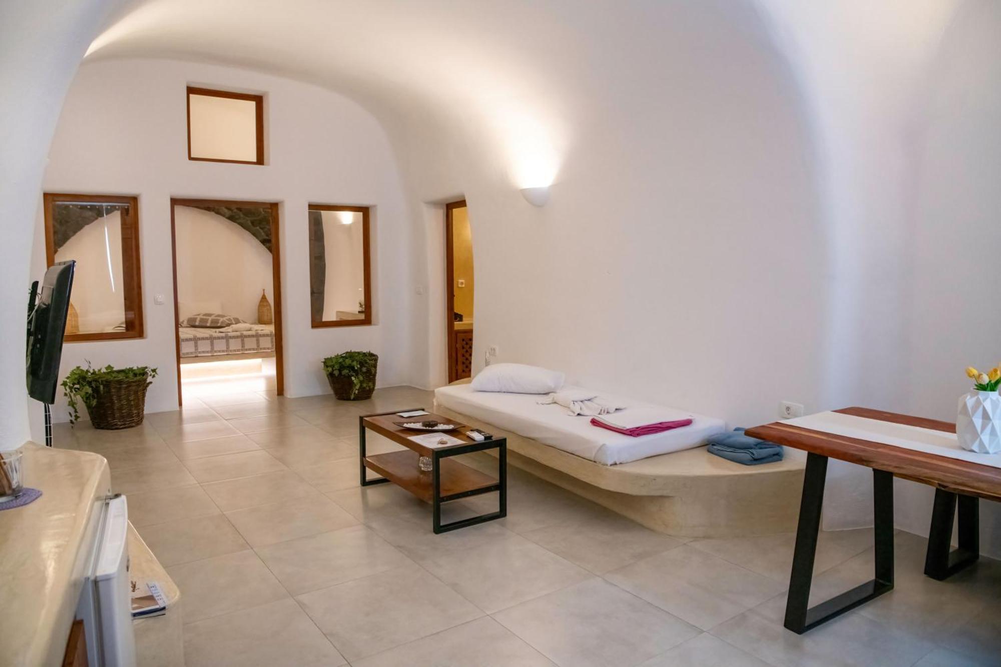 Luxe Efis Sea View 4 & 4 Prive Jacuzzi Villa