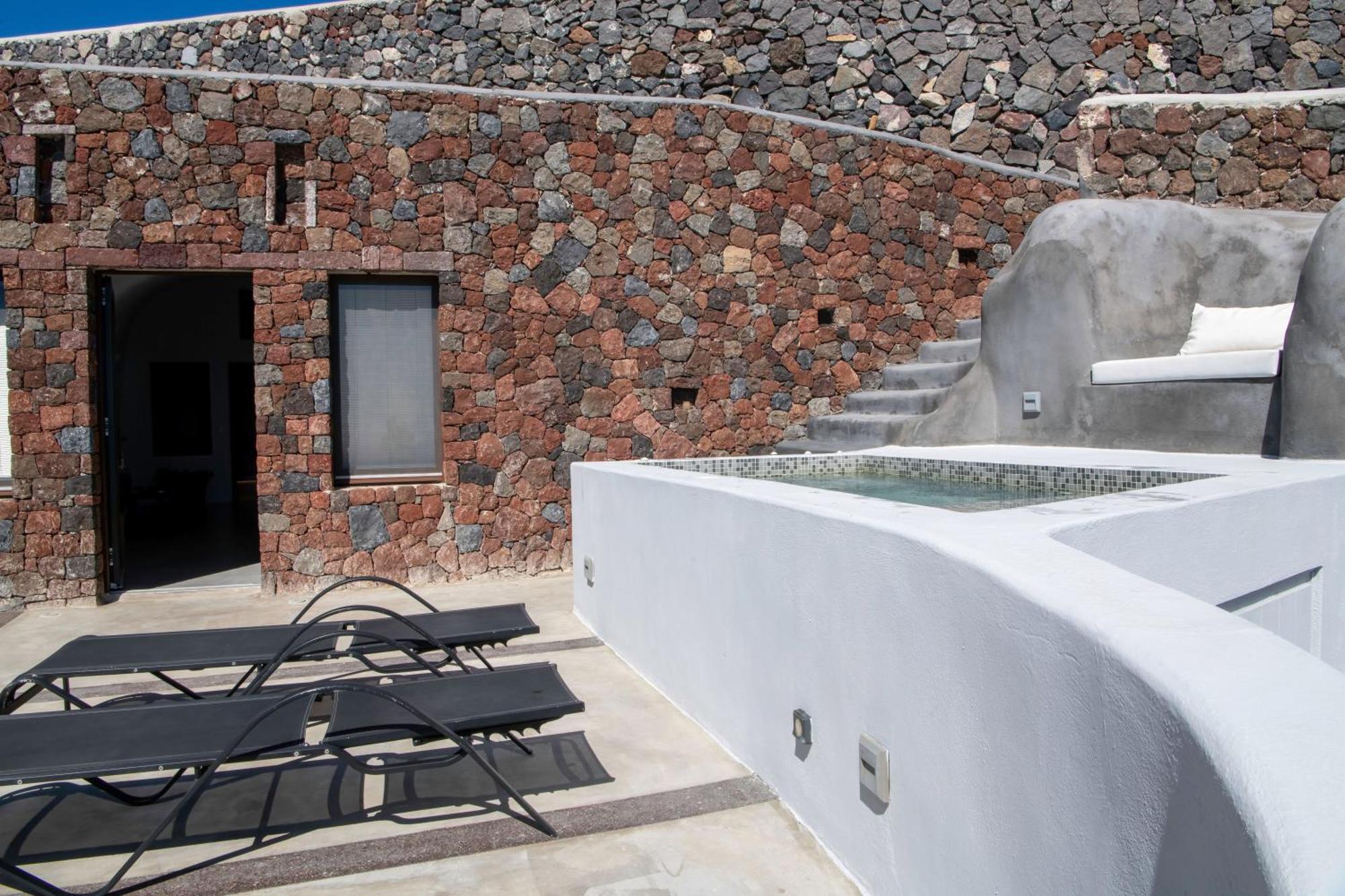 Luxe Efis Sea View 4 & 4 Prive Jacuzzi Villa *