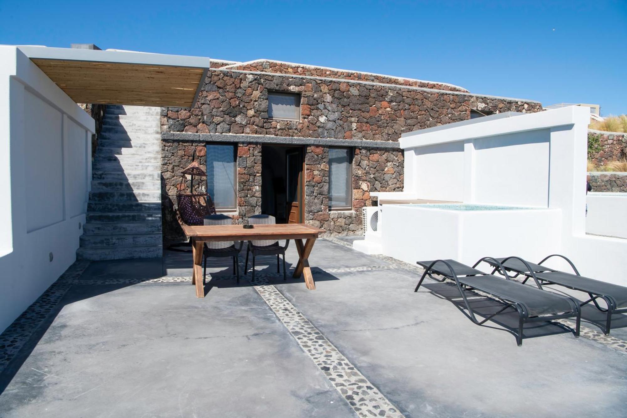 Luxe Efis Sea View 4 & 4 Prive Jacuzzi Imerovigli (Santorini)