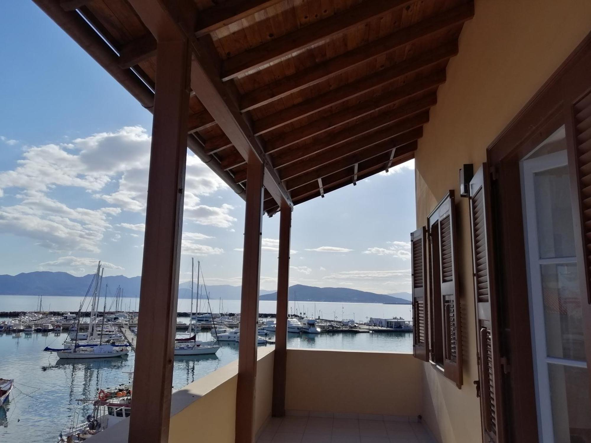 Apartment Port 2-διαμέρισμα στο λιμάνι της αίγινας 2 Aegina