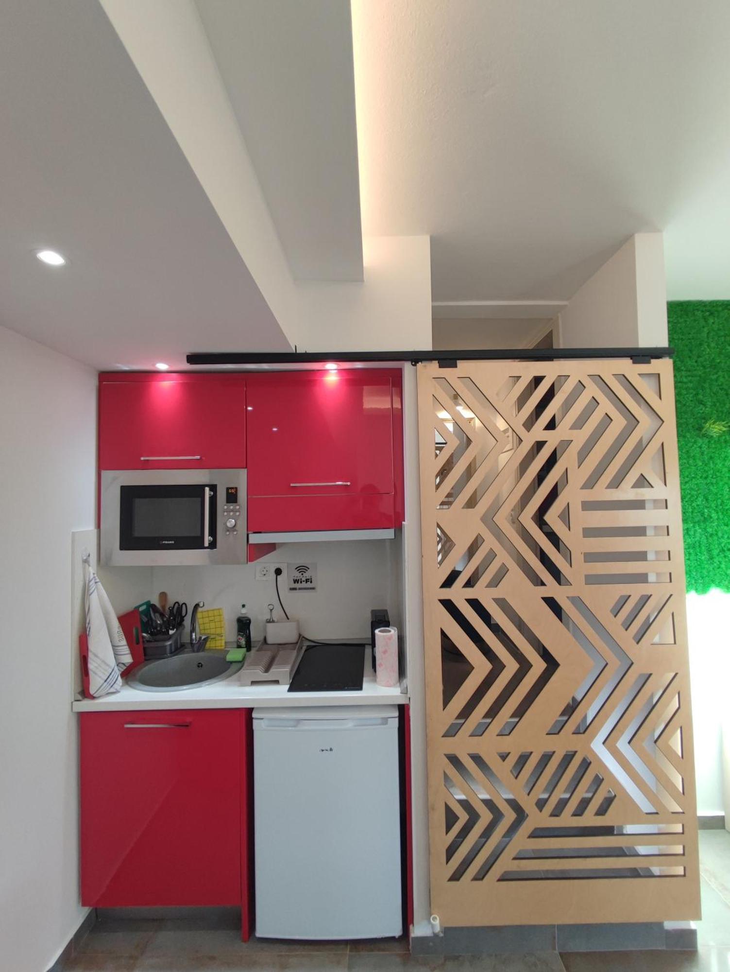 Theasis 5 Luxury With Sea View Apartment