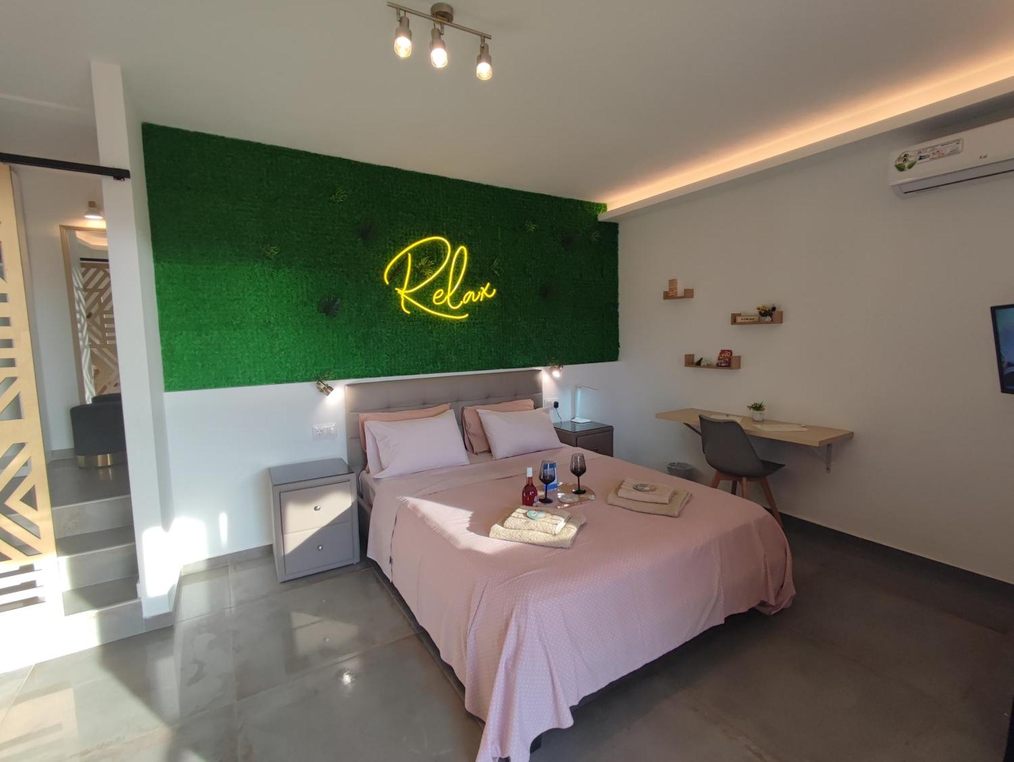 Theasis 5 Luxury With Sea View Apartment Neos Marmaras