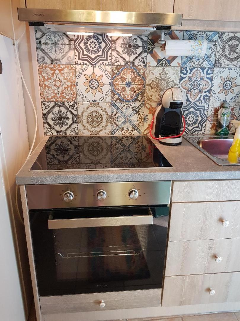 Marathes Studios * Agios Nikitas