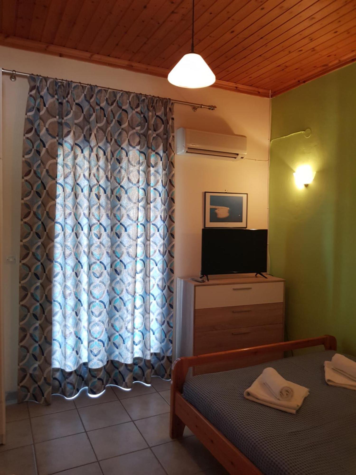 Aparthotel Marathes Studios Agios Nikitas