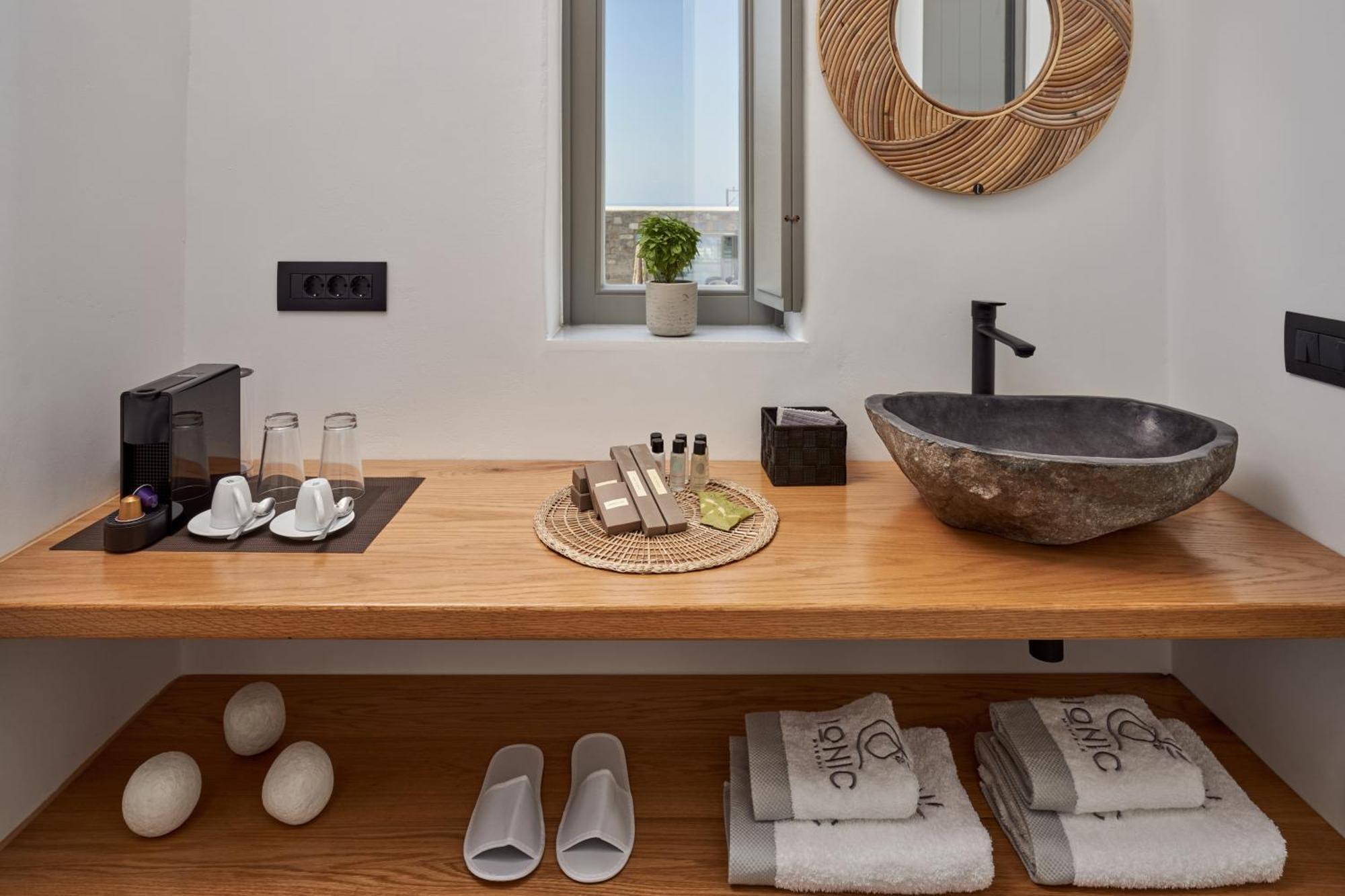 Hotel Ionic