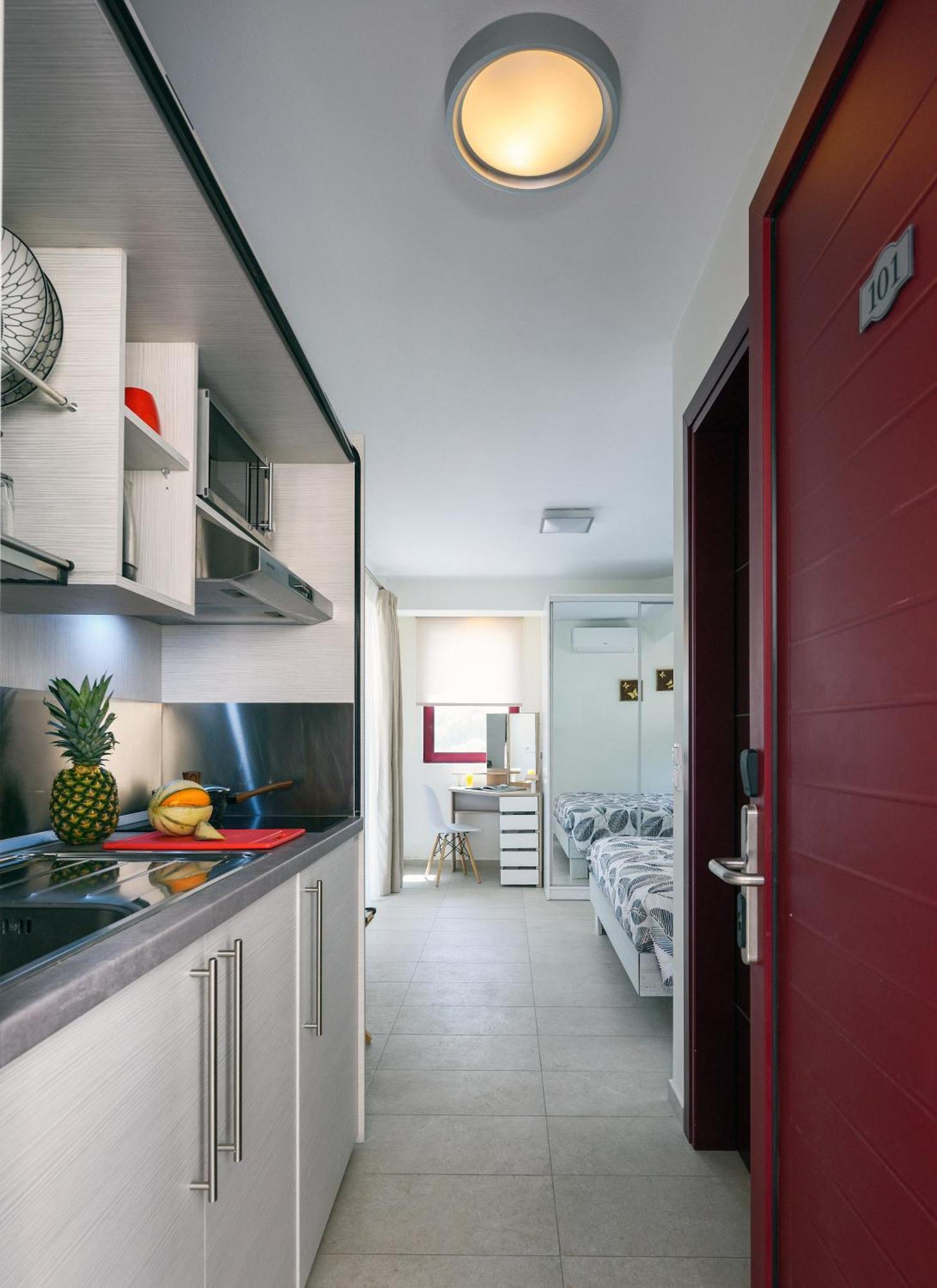 Elpiniki Luxury Aparthotel