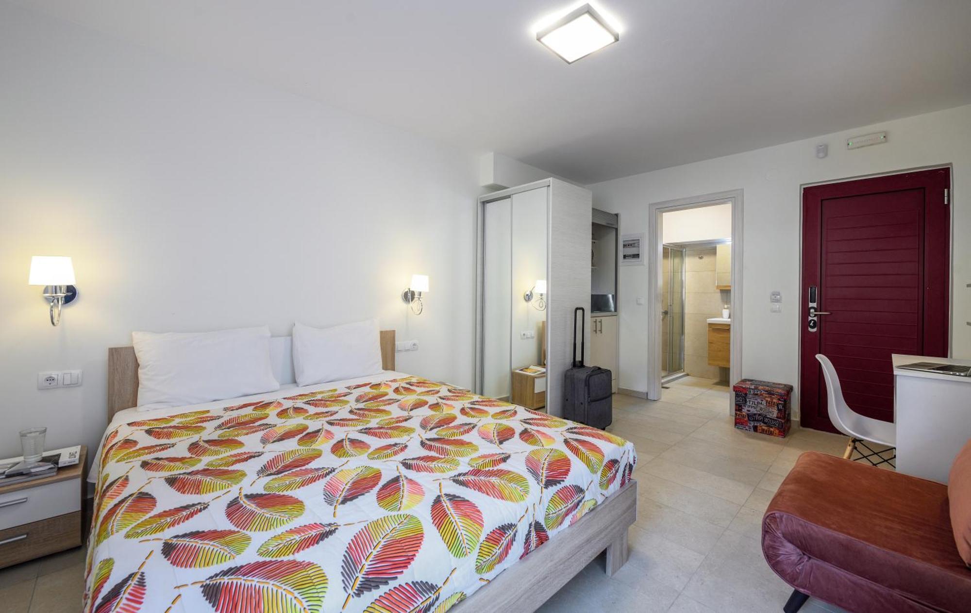 Elpiniki Luxury Aparthotel Nea Poteidaia